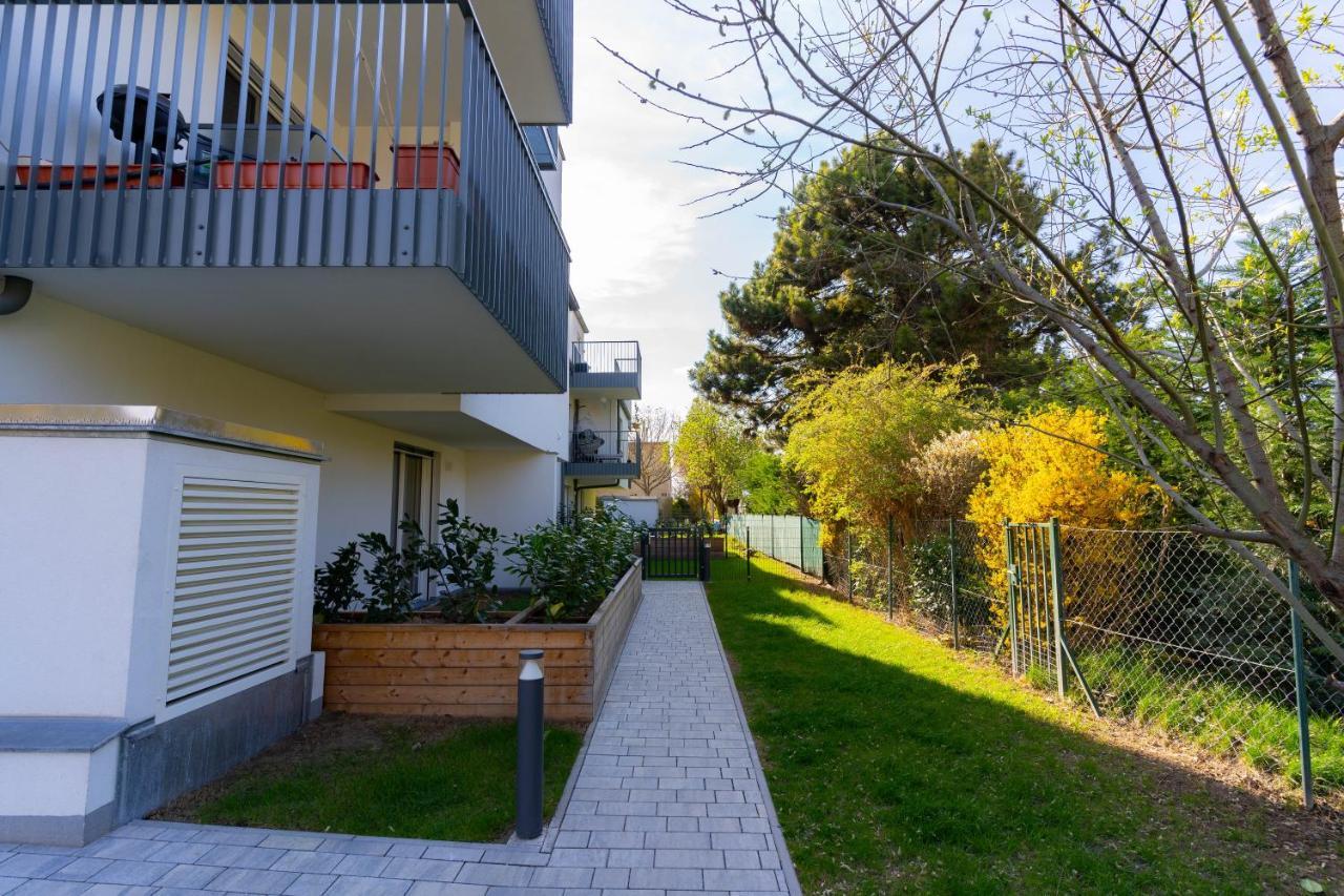 Luxurious Apartment With Big Balcony Near City Center Wien Exterior foto